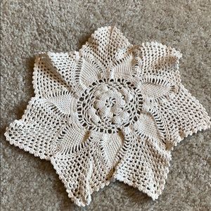 📦 2 FOR $6
 
 VINTAGE DOILY